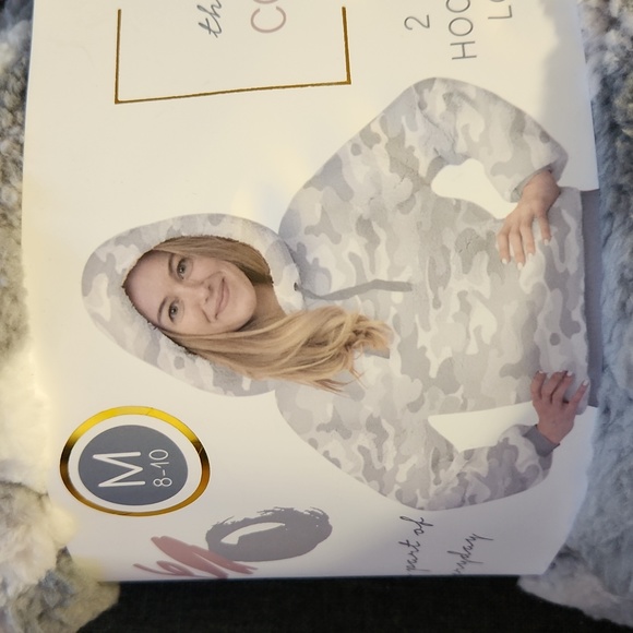 Gray Camo Hooded Sherpa Lounge Set Medium - Picture 3 of 4